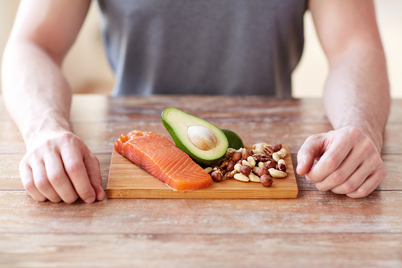 man prepping a paleo diet meal